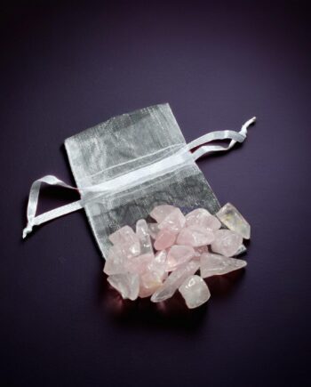 Roosa kvartsi - armastuse ja harmoonia kotike